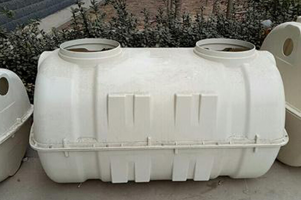 什么樣的玻璃鋼模壓化糞池廠(chǎng)家更值得信賴(lài) 什么樣的玻璃鋼模壓化糞池廠(chǎng)家更值得信賴(lài)