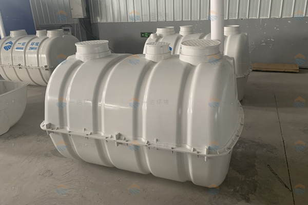 玻璃鋼化糞池運(yùn)輸?shù)臅r(shí)候要注意哪些 玻璃鋼化糞池運(yùn)輸?shù)臅r(shí)候要注意哪些